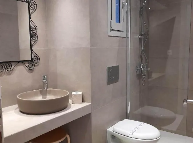 Elsi Upper Apartment